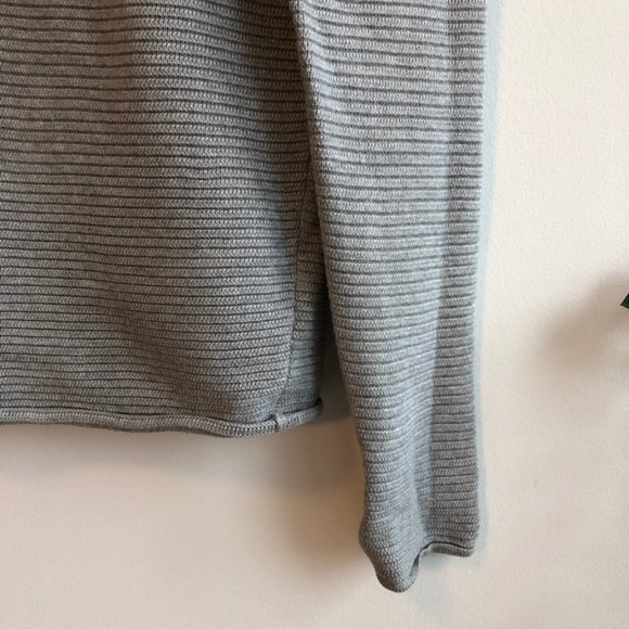 Aritzia Wilfred V Neck Knit Top - Picture 3 of 5